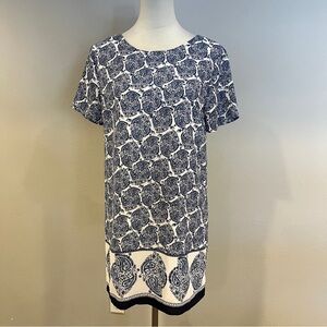 Lulus Floral Paisley Print Short Sleeve straight cut loose fit Dress size small